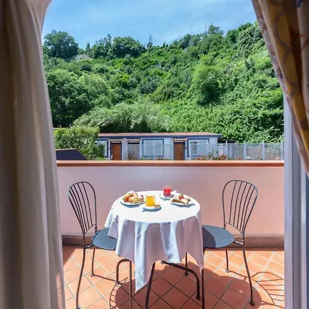 Agave Hotel 4*